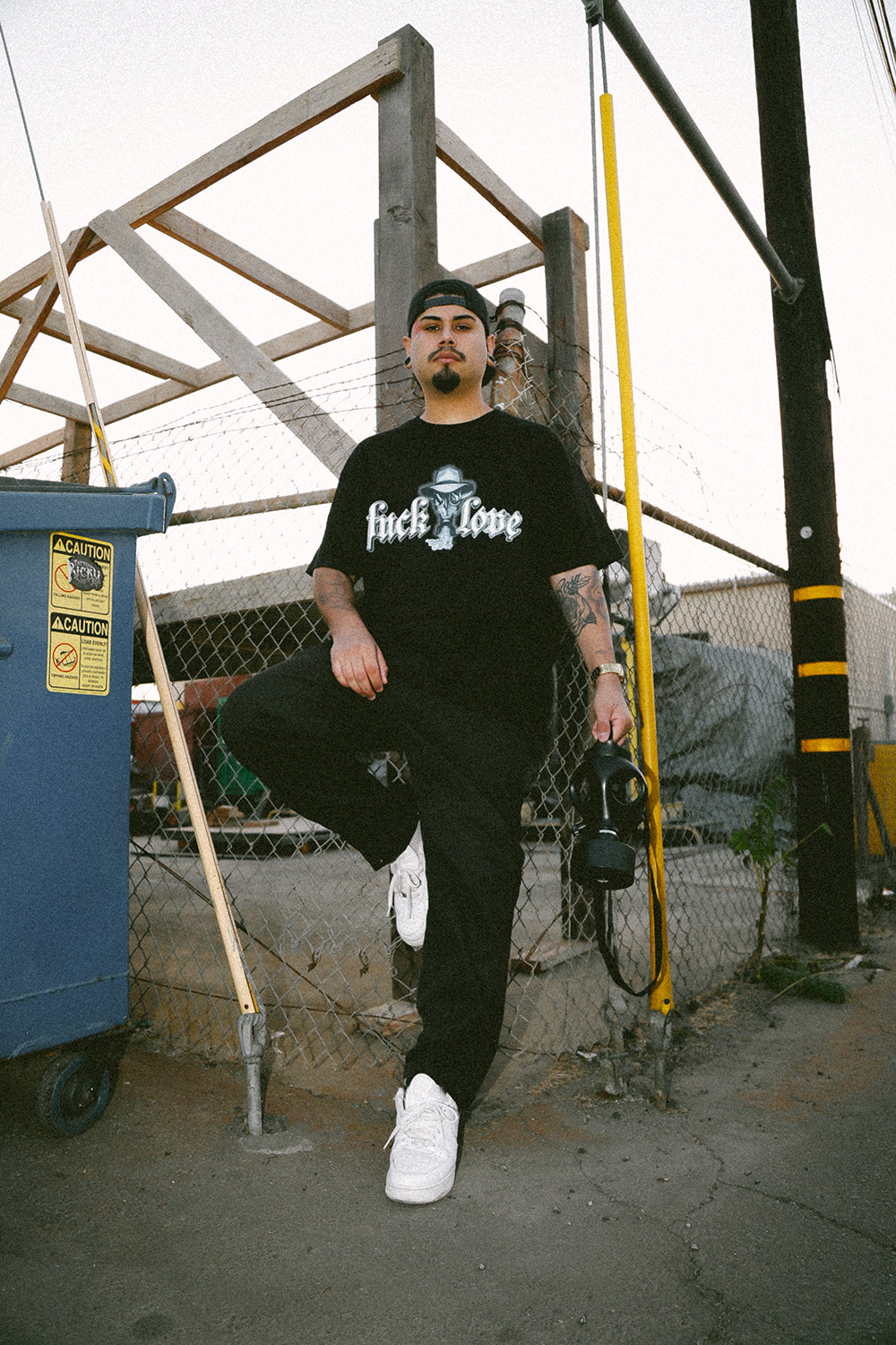 FUCK LOVE GAS MASK – The Psycho Shop / Psycho Realm Merchandise