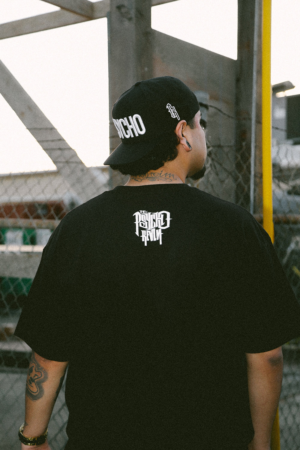 FUCK LOVE GAS MASK – The Psycho Shop / Psycho Realm Merchandise