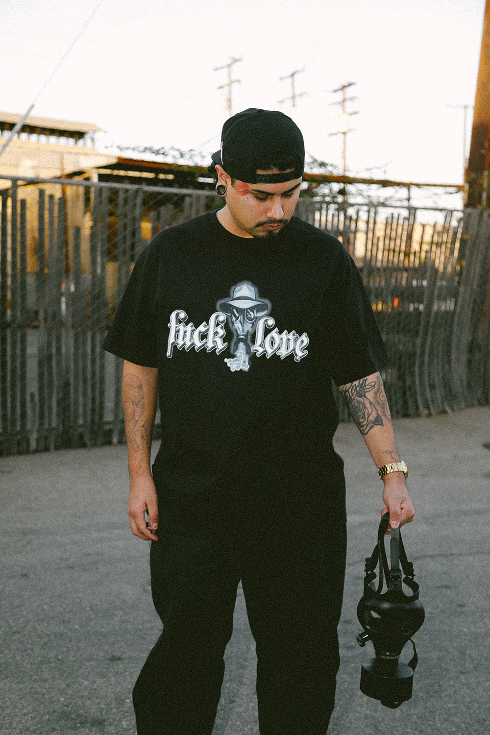 FUCK LOVE GAS MASK – The Psycho Shop / Psycho Realm Merchandise